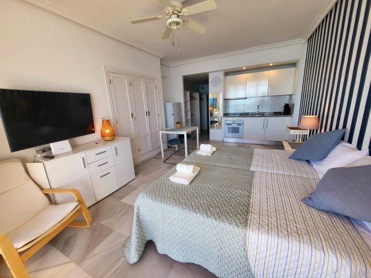 Apartmán El Espigon De Santa Clara Torremolinos Exteriér fotografie