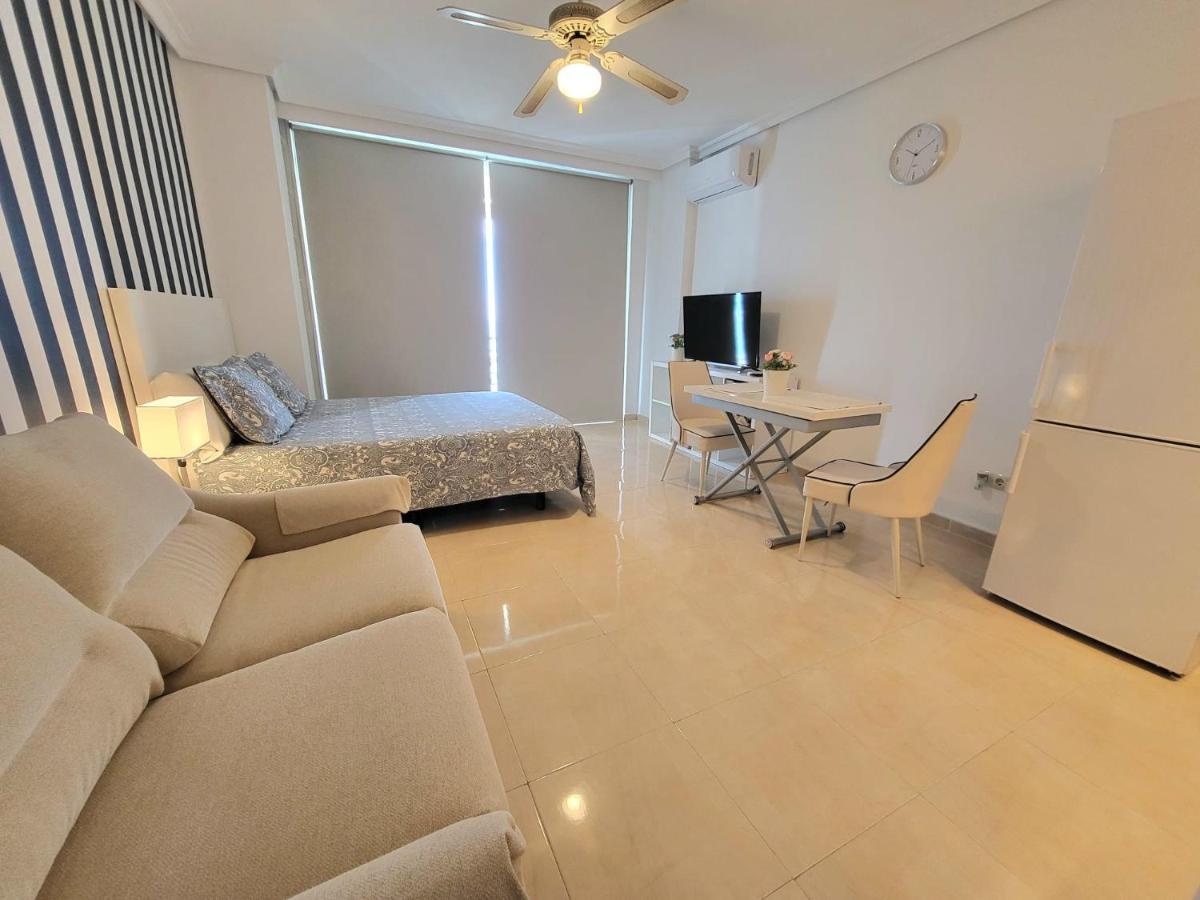 Apartmán El Espigon De Santa Clara Torremolinos Exteriér fotografie